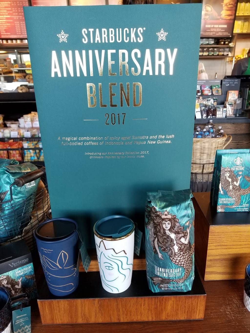 Starbucks | cafe | 41032 California Oaks Rd, Murrieta, CA 92562, USA | 9516961440 OR +1 951-696-1440