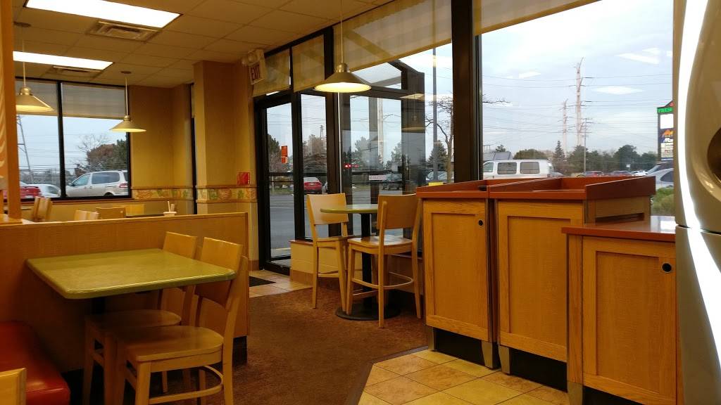 Wendys | restaurant | 8309 Golf Rd, Niles, IL 60714, USA | 8479654423 OR +1 847-965-4423
