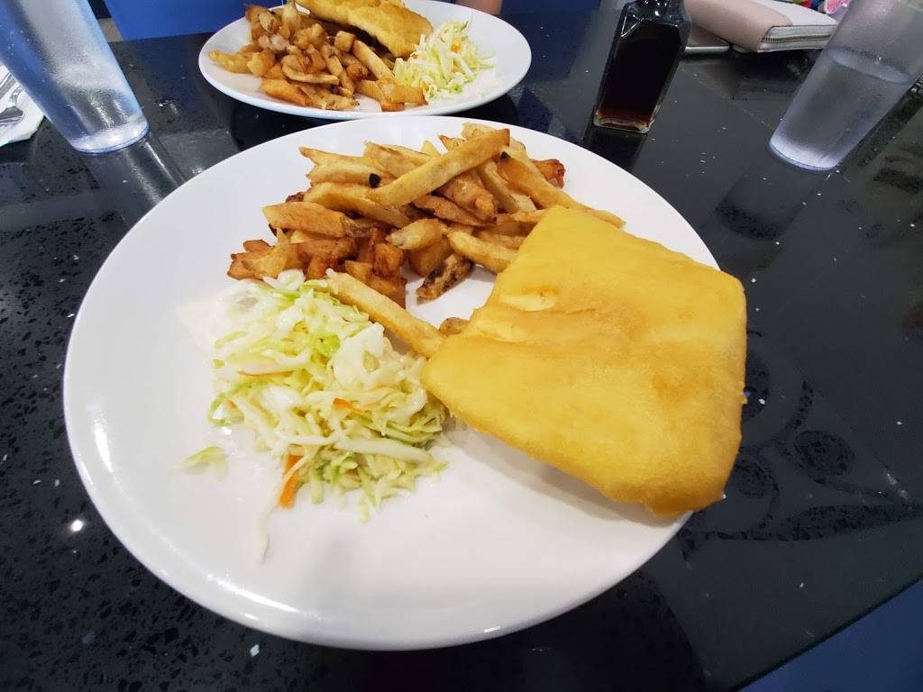 Halibut House Fish & Chips Barrie | restaurant | 627 Cundles Rd E, Barrie, ON L4M 0G9, Canada | 7057929797 OR +1 705-792-9797