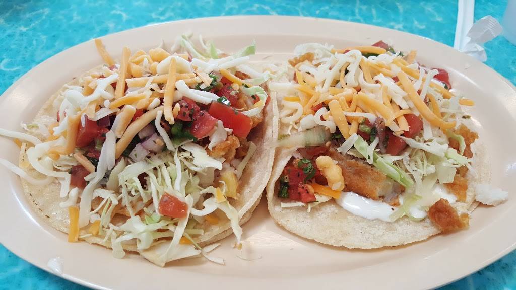 Hook Line & Sinker Seafood | restaurant | 2077 N Oxnard Blvd, Oxnard, CA 93036, USA | 8056041715 OR +1 805-604-1715