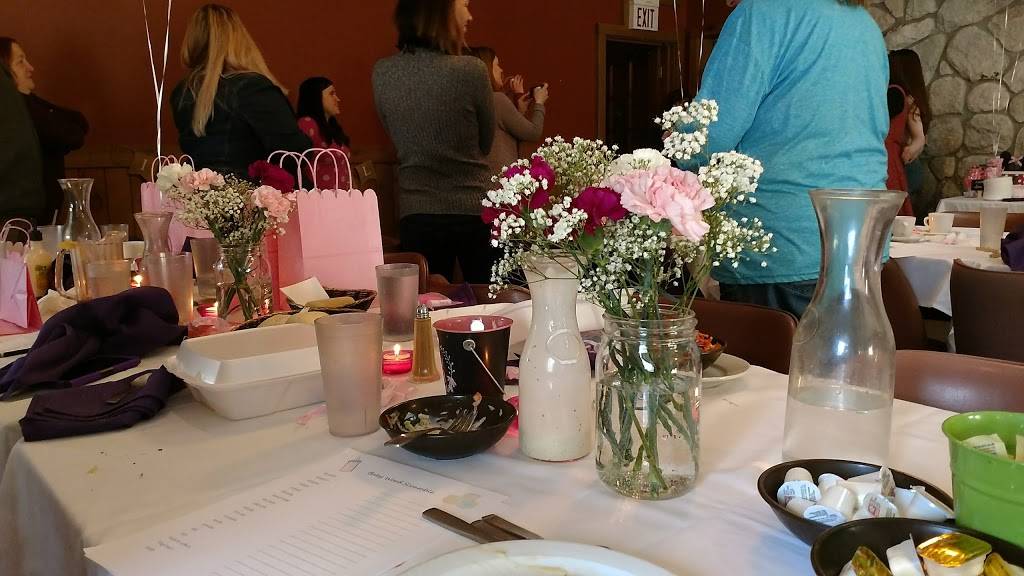 C & R Restaurant | restaurant | 1396 NY-29, Galway, NY 12074, USA | 5188821300 OR +1 518-882-1300