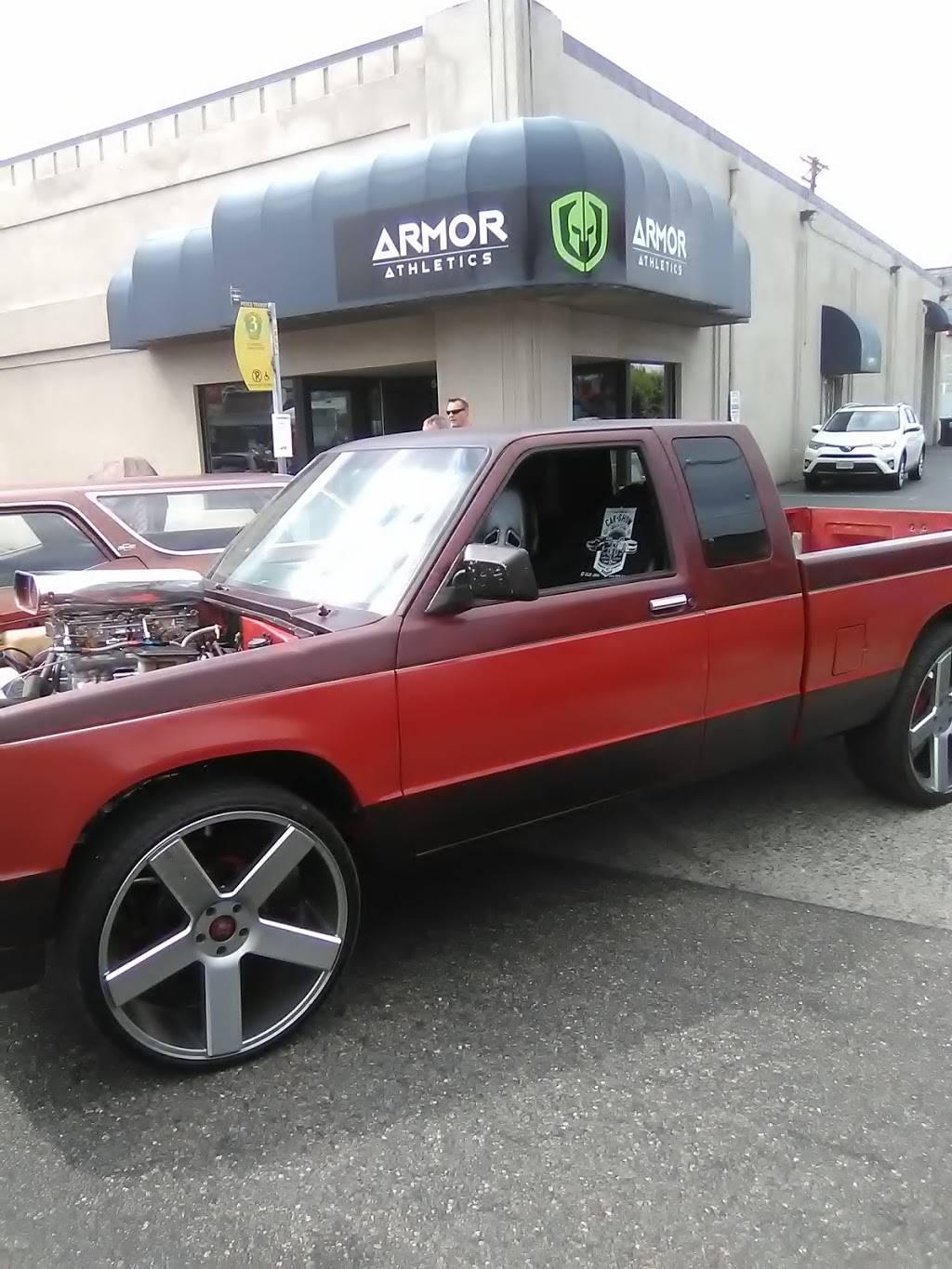 Golden West Restaurant-Lounge | restaurant | 5228 S Tacoma Way, Tacoma, WA 98409, USA | 2534719892 OR +1 253-471-9892