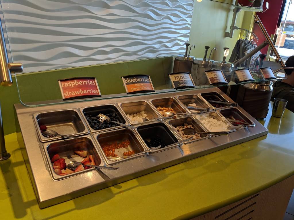 Menchies Frozen Yogurt | bakery | 14865 Main St, Bellevue, WA 98007, USA | 4256443035 OR +1 425-644-3035