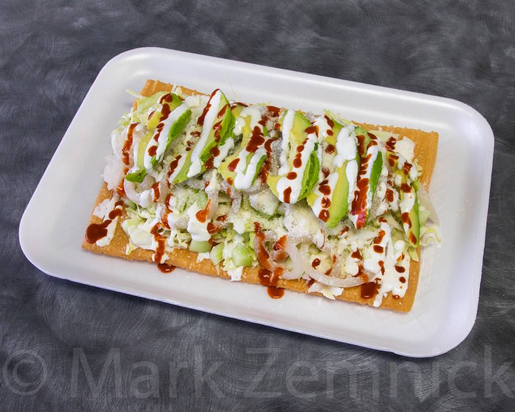 Neveria Y Antojitos Charlys | bakery | 5821 N 67th Ave #105, Glendale, AZ 85301, USA | 6235942127 OR +1 623-594-2127