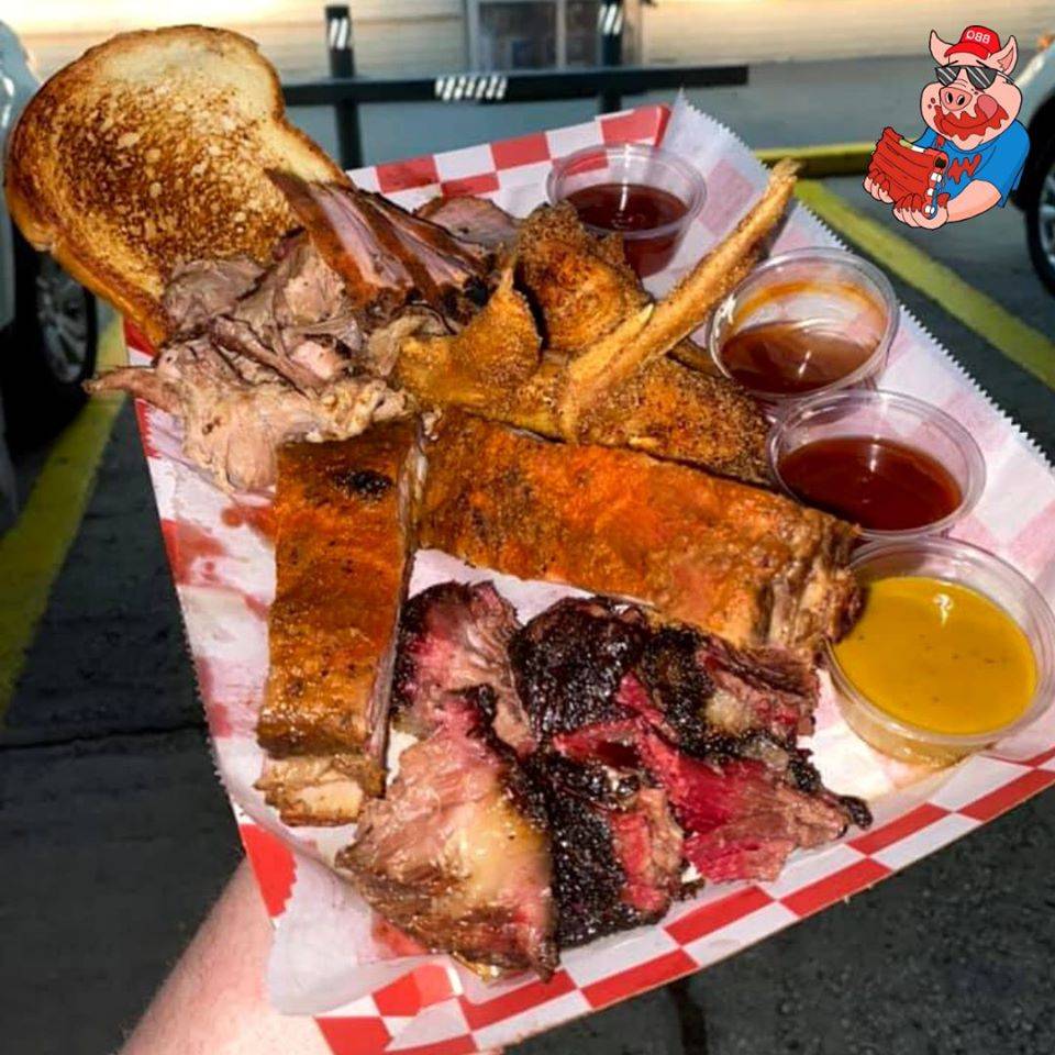 Git-N-Messy BBQ | restaurant | 4980 Hall Rd, Orlando, FL 32817, USA | 4077904249 OR +1 407-790-4249