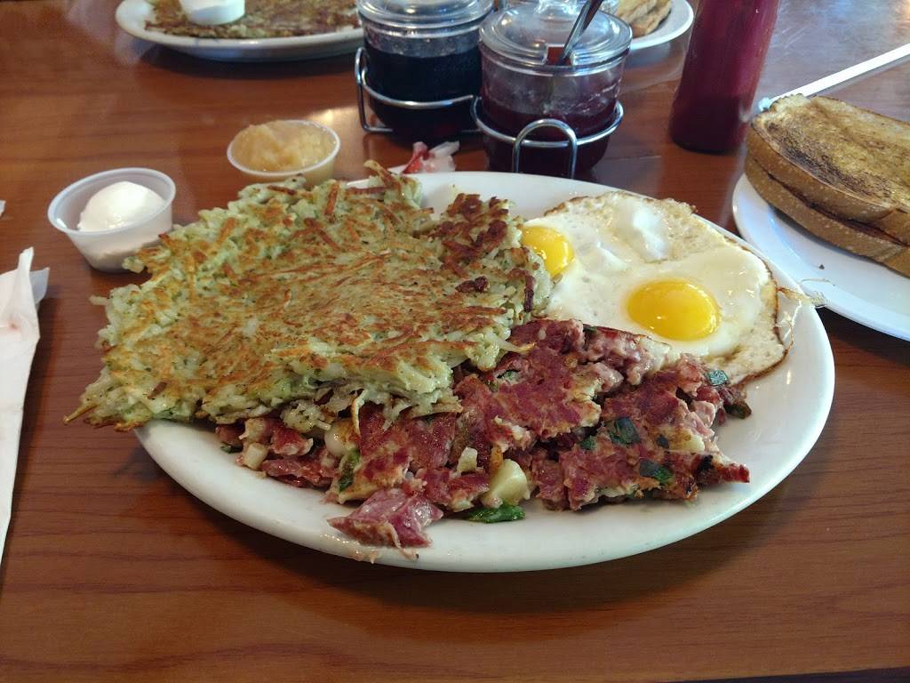 Village Kitchen & Pie Shoppe | restaurant | 950 Tamarack Ave, Carlsbad, CA 92008, USA | 7607296414 OR +1 760-729-6414