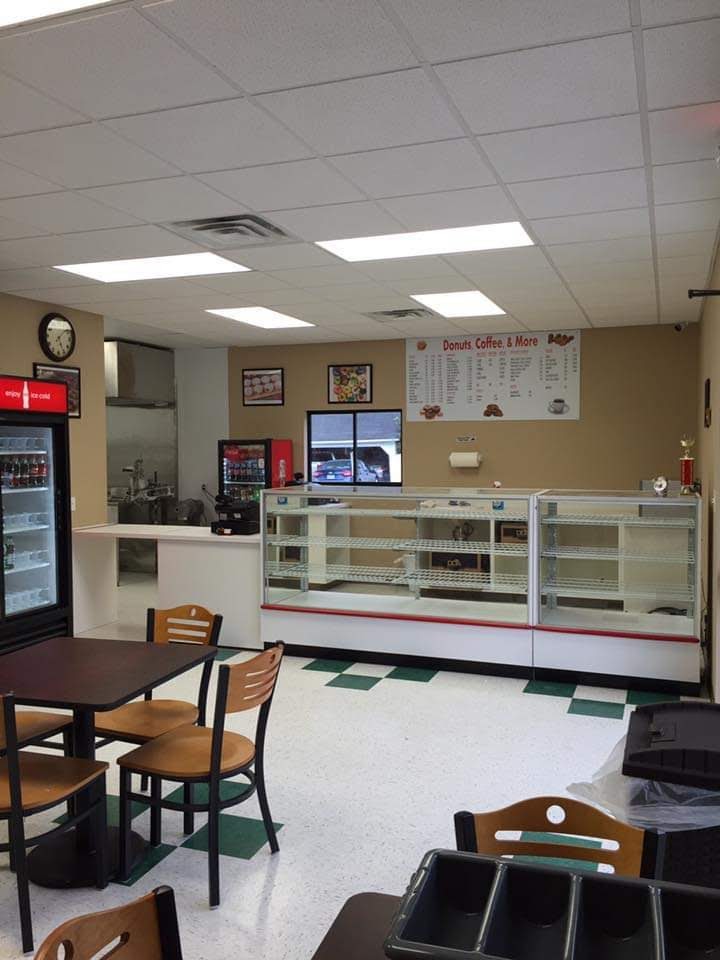 Donuts, coffee & more | restaurant | 1604 S Julia St, Rayville, LA 71269, USA | 3184177807 OR +1 318-417-7807