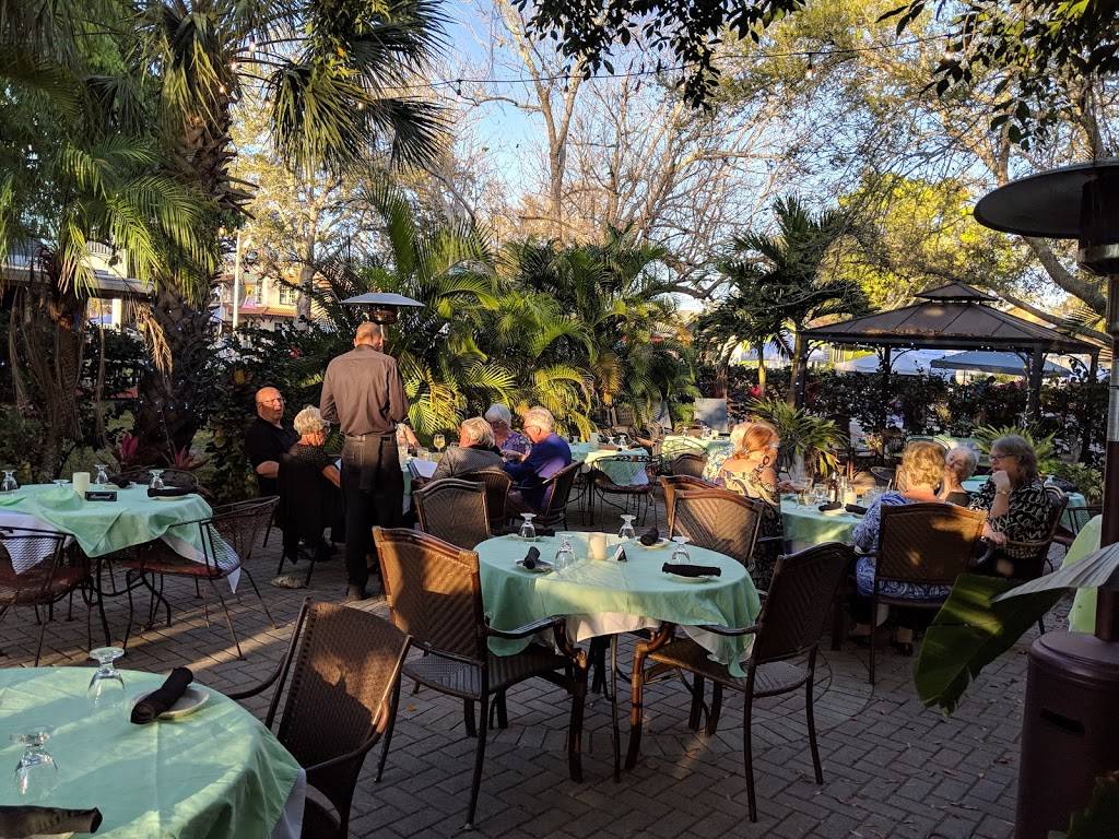 Isabelles | restaurant | 2937 Beach Blvd S, Gulfport, FL 33707, USA | 7273469803 OR +1 727-346-9803