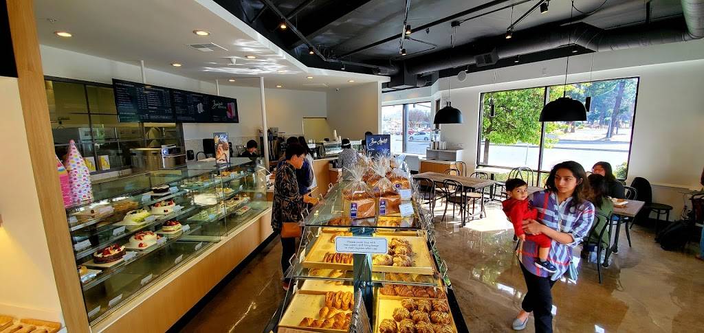 Paris Baguette | bakery | 5009 Mowry Ave, Fremont, CA 94538, USA | 5108942635 OR +1 510-894-2635