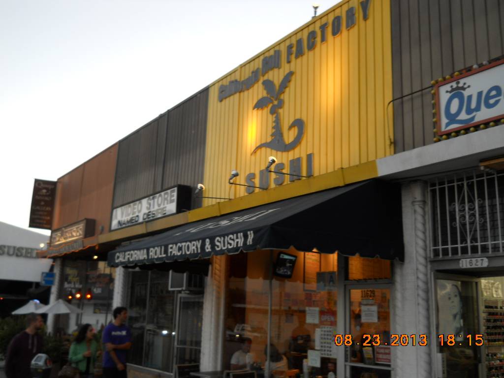 California Roll Factory | restaurant | 11629 Santa Monica Blvd, Los Angeles, CA 90025, USA | 3109962366 OR +1 310-996-2366