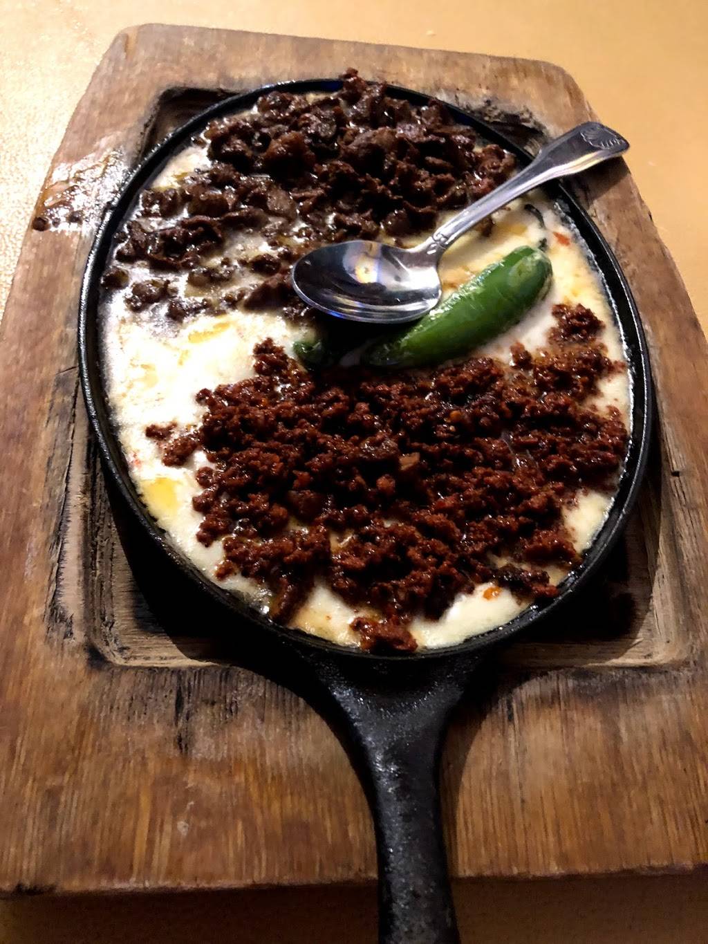 El Pelicano Restaurant & Lounge | restaurant | 15355 E Colfax Ave, Aurora, CO 80011, USA | 3033440488 OR +1 303-344-0488