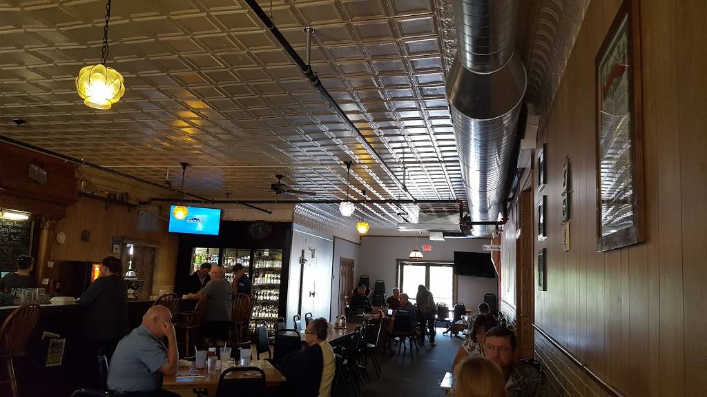 McKennas Village Restaurant | restaurant | 321 N Lincoln Ave, Lakeview, MI 48850, USA | 9893529918 OR +1 989-352-9918