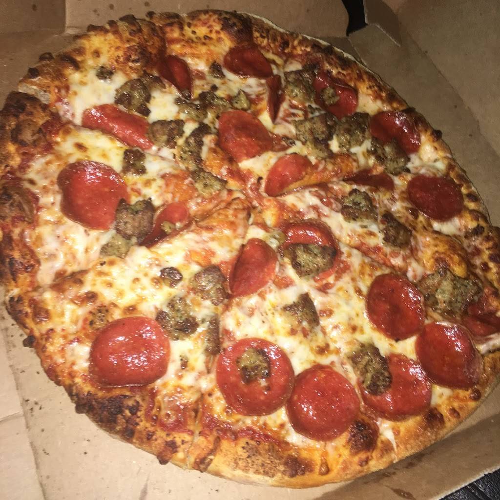 Dominos Pizza | meal delivery | 3725 S Carrier Pkwy, Grand Prairie, TX 75052, USA | 9726426100 OR +1 972-642-6100