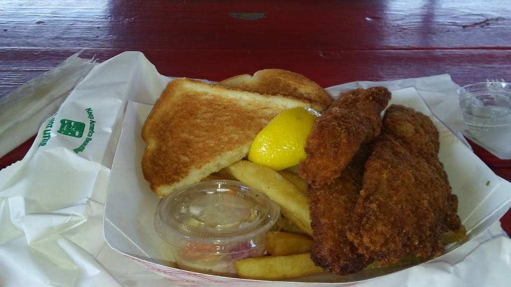 Vicks Famous Hamburgers | restaurant | 4989 Ayers St, Corpus Christi, TX 78415, USA | 3618519099 OR +1 361-851-9099