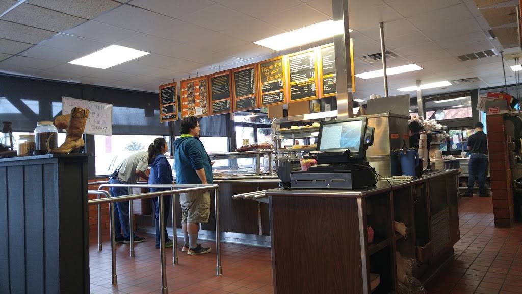 Bill Miller Bar-B-Q | restaurant | 2400, 10676 Toepperwein Rd, Converse, TX 78109, USA | 2106591202 OR +1 210-659-1202