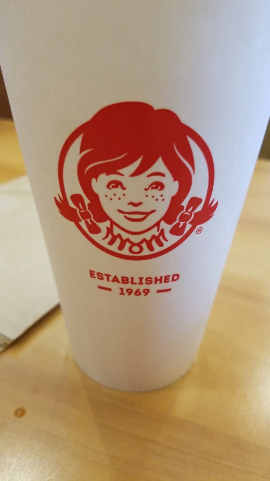 Wendys | restaurant | 5001 Hempstead Turnpike, Farmingdale, NY 11735, USA | 5168457129 OR +1 516-845-7129