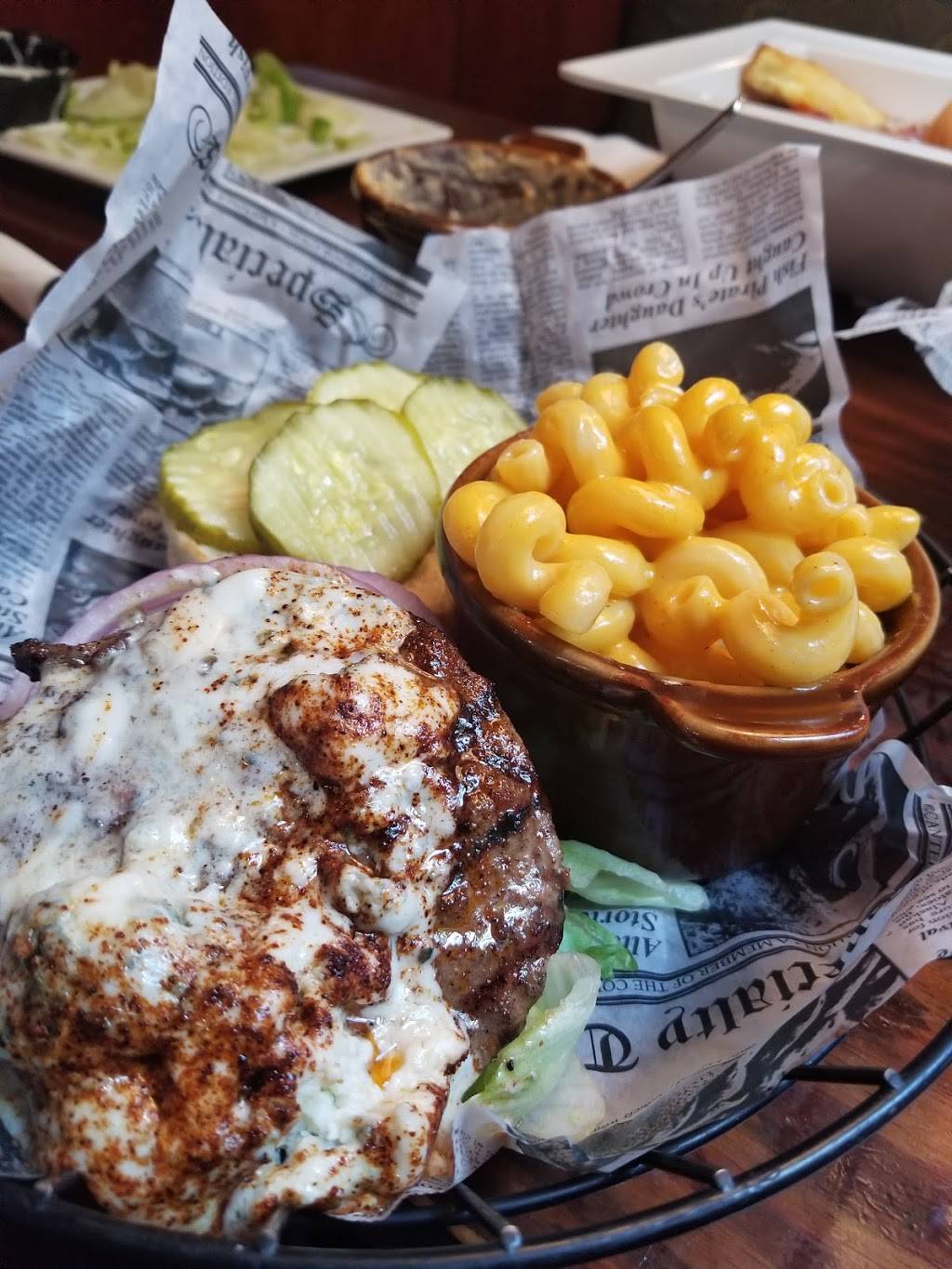 Warehouse Restaurants | restaurant | 400 N Whitewoman St, Coshocton, OH 43812, USA | 7406224001 OR +1 740-622-4001