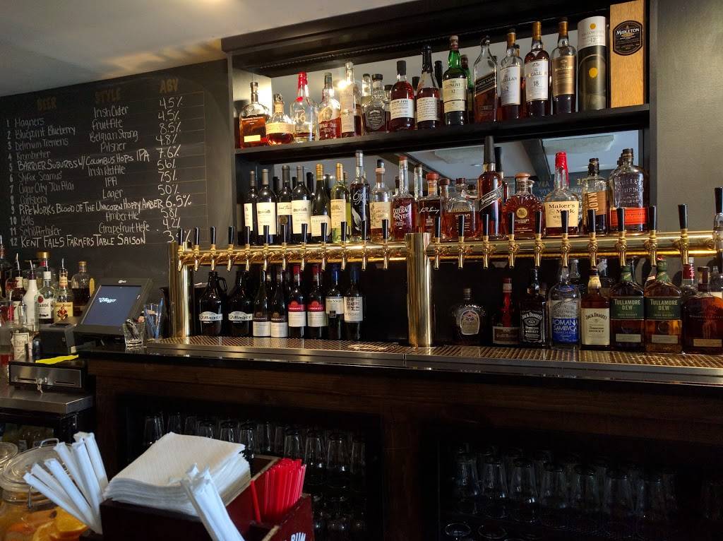 The Villager | restaurant | 2312, 262 Deer Park Ave, Babylon, NY 11702, USA | 6314828585 OR +1 631-482-8585