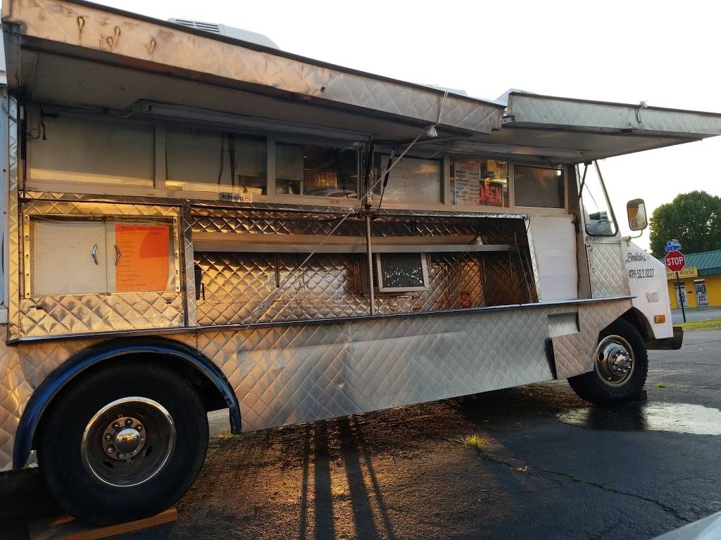 Mexican Food El Oaxaqueño | restaurant | 3900 N O St, Fort Smith, AR 72904, USA | 4795220227 OR +1 479-522-0227