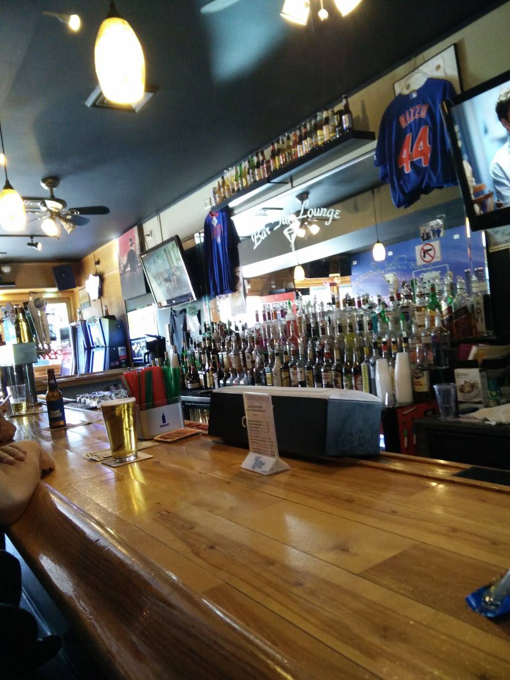 Bar-Tini Lounge | night club | 2433 Des Plaines Ave, North Riverside, IL 60546, USA | 7088539143 OR +1 708-853-9143