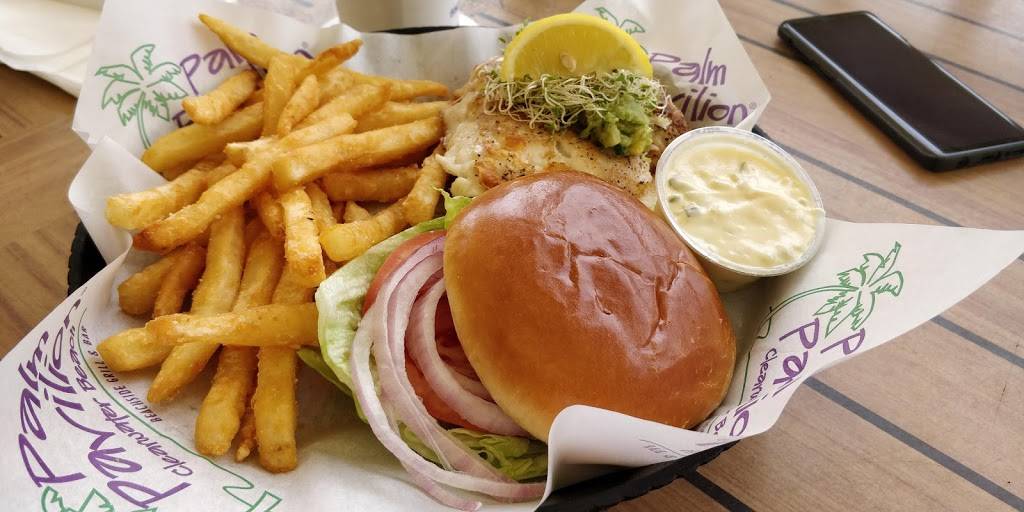 Palm Pavilion Beachside Grill & Bar | restaurant | 10 Bay Esplanade, Clearwater, FL 33767, USA | 7274462642 OR +1 727-446-2642