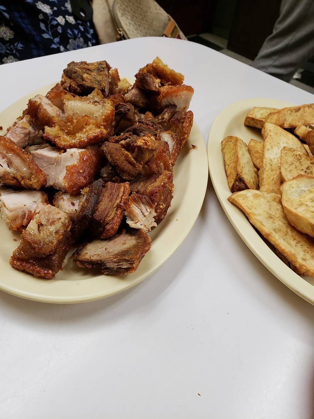 El Tipico | restaurant | 147 Lawrence St, Lawrence, MA 01841, USA | 9789753715 OR +1 978-975-3715