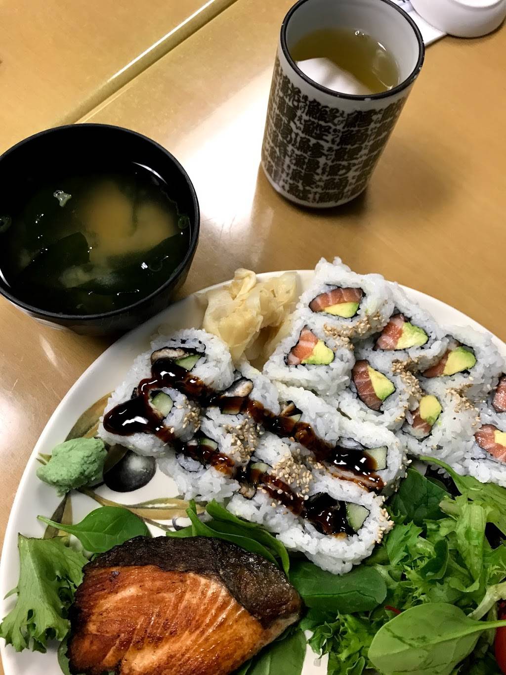 Sushi Island | restaurant | 18539 S Western Ave, Gardena, CA 90248, USA | 3103271644 OR +1 310-327-1644