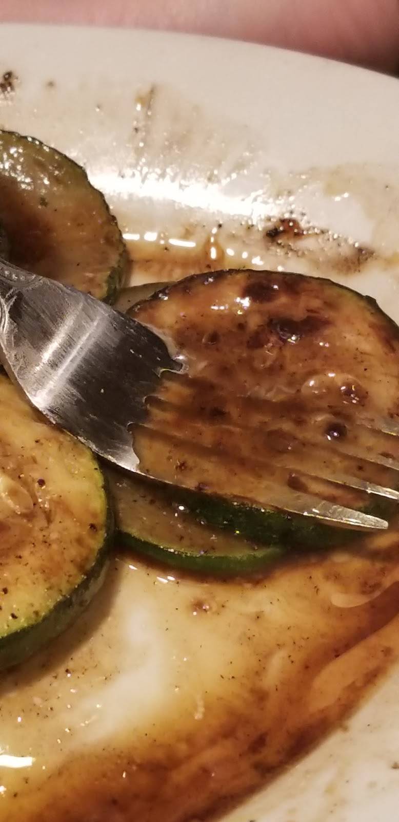 Ruby Tuesday | restaurant | 101 Lehigh Valley Mall, Whitehall, PA 18052, USA | 6102647787 OR +1 610-264-7787