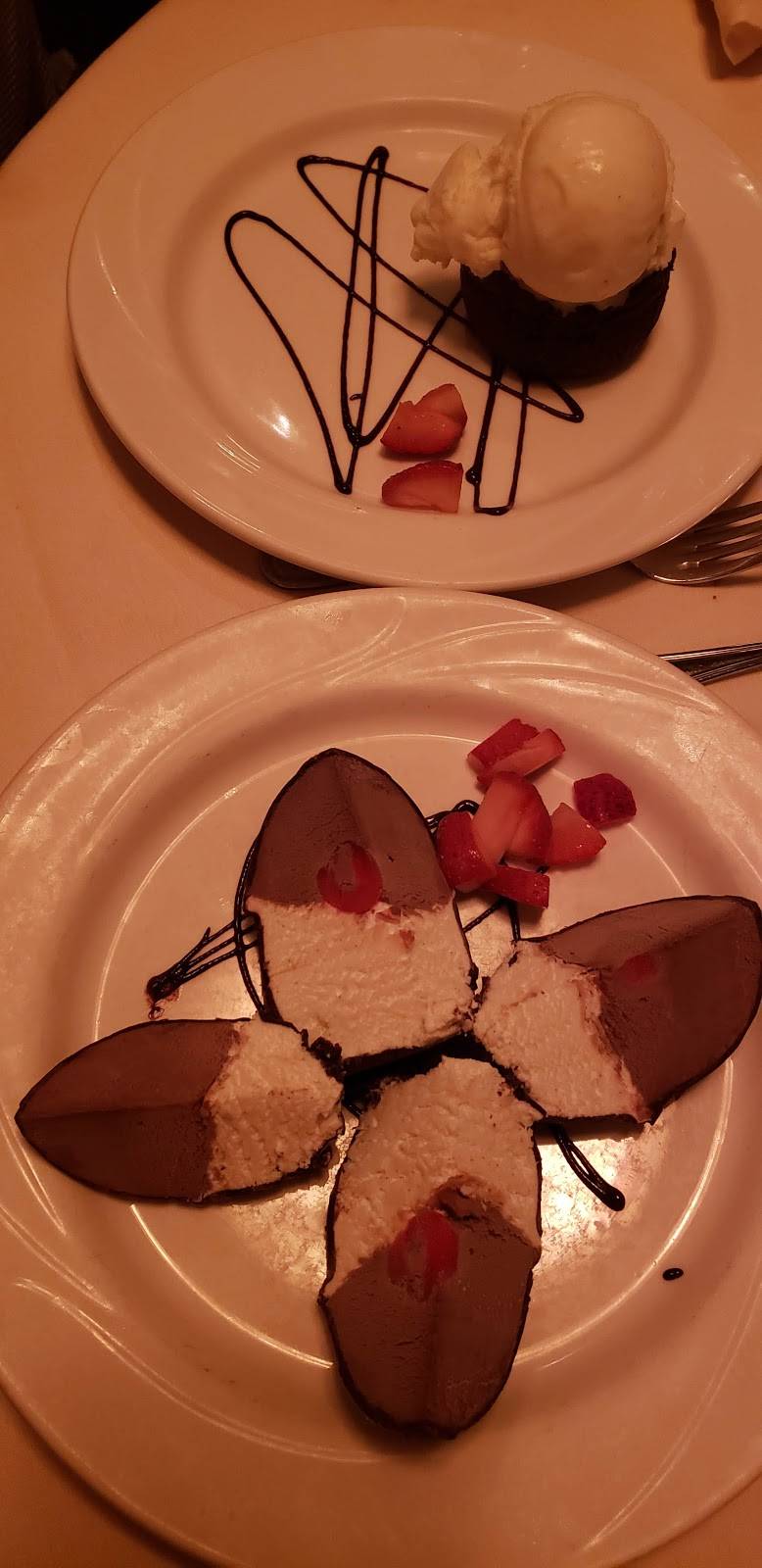 Fontana di Trevi | restaurant | 248 Fort Lee Rd, Leonia, NJ 07605, USA | 2012429040 OR +1 201-242-9040