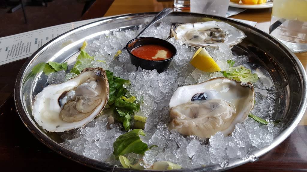 The Port | Grill & Raw Bar | restaurant | 359 Thames St, Newport, RI 02840, USA | 4016195892 OR +1 401-619-5892