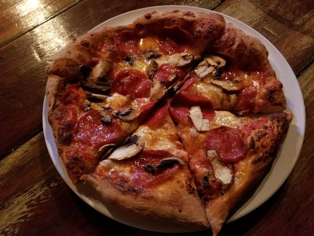 Lucifers Pizza | restaurant | 1958 Hillhurst Ave, Los Angeles, CA 90027, USA | 3239068603 OR +1 323-906-8603