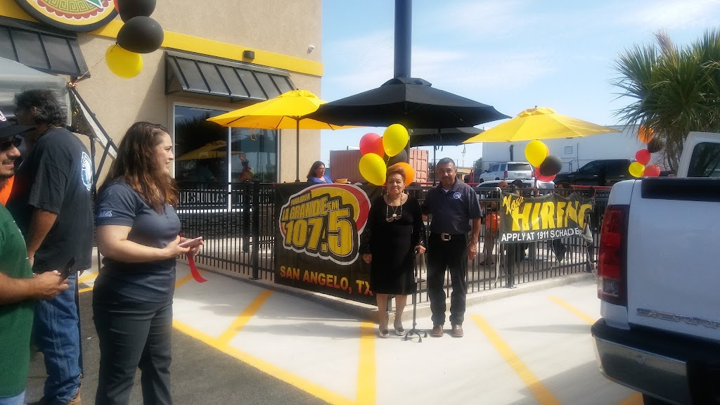 Julios Burritos | restaurant | 720 W 29th St, San Angelo, TX 76903, USA | 3257036558 OR +1 325-703-6558