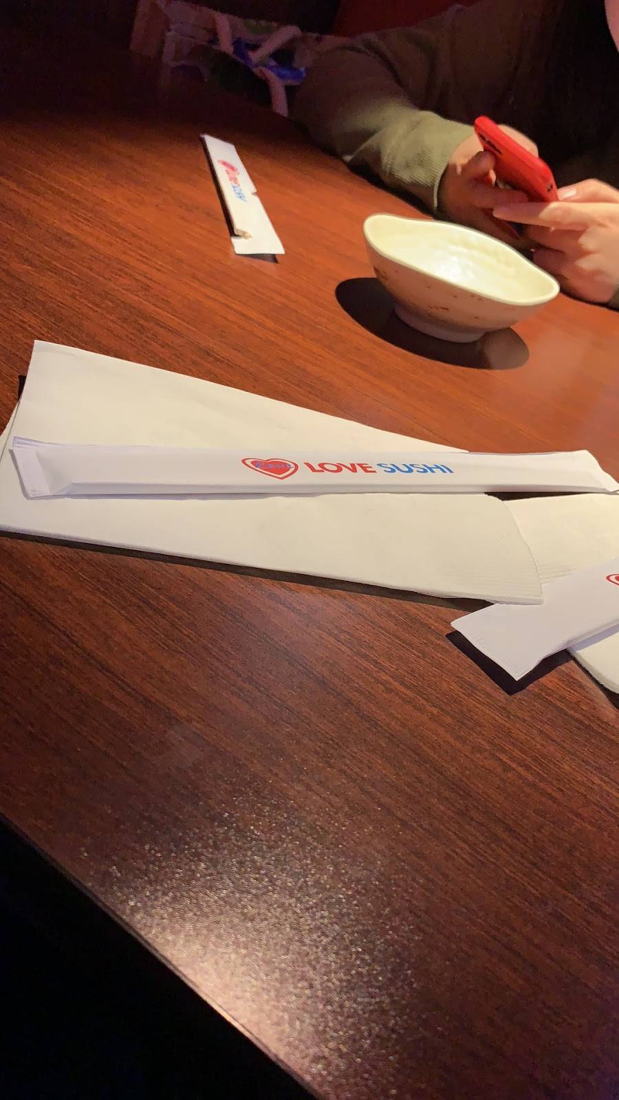 Love Sushi | restaurant | 2941 Cochran St, Simi Valley, CA 93065, USA | 8055262008 OR +1 805-526-2008