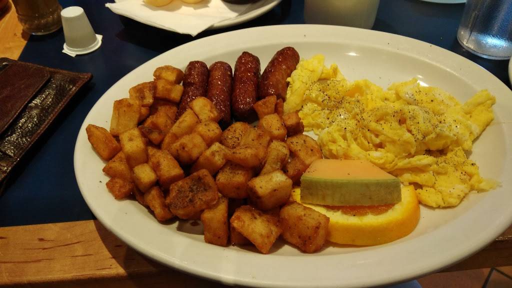 Daybreak | restaurant | 16715 Yonge St, Newmarket, ON L3X 1X4, Canada | 9058301600 OR +1 905-830-1600