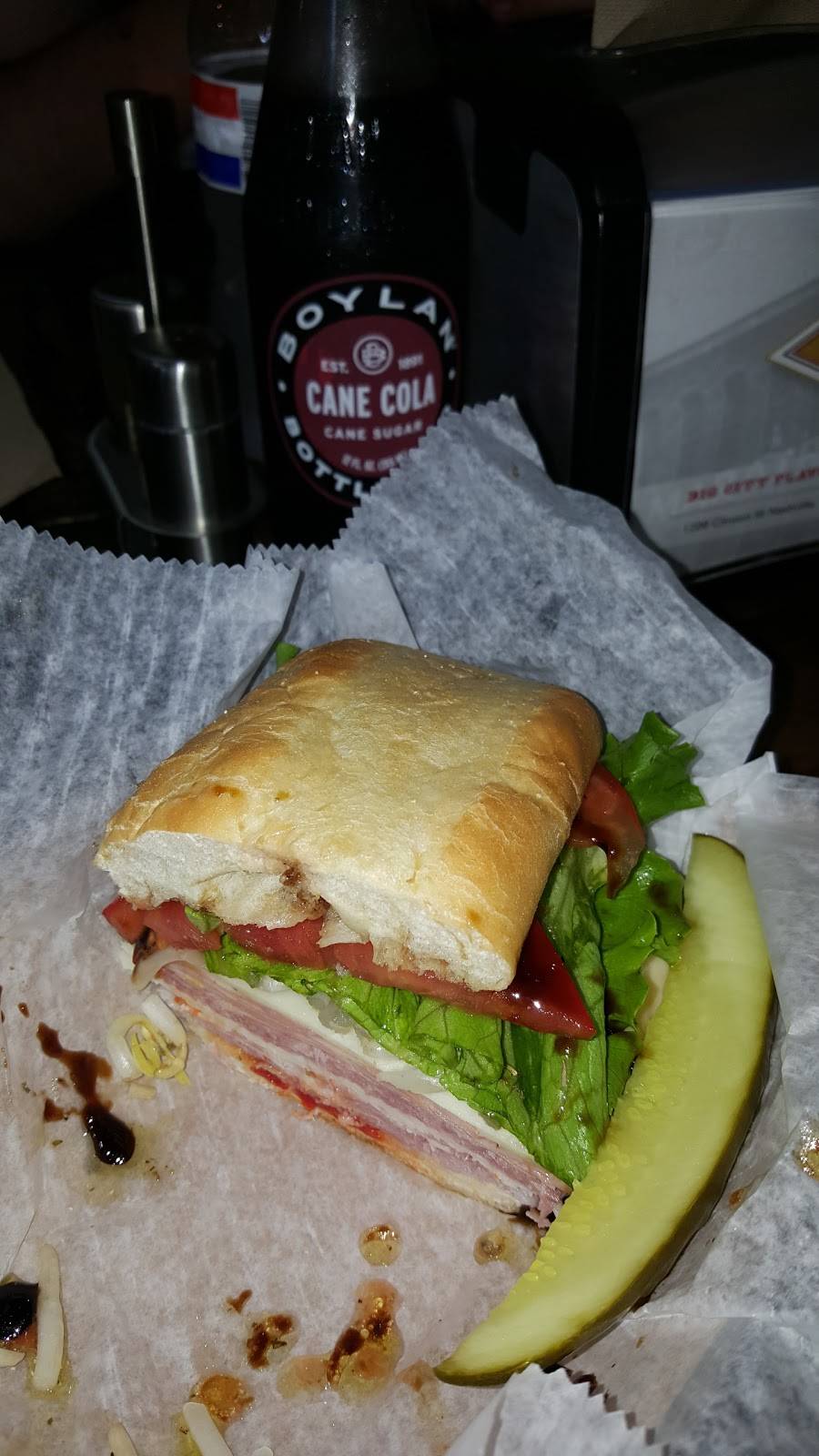 The Southern Engine Deli | restaurant | 1200 Clinton St Suite 20, Nashville, TN 37203, USA | 6156787647 OR +1 615-678-7647