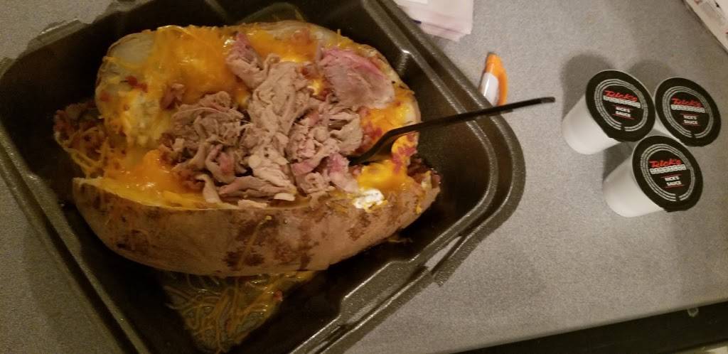 Ricks Barbeque | restaurant | 050151B C 00600, Loretto, TN 38469, USA | 9318533344 OR +1 931-853-3344