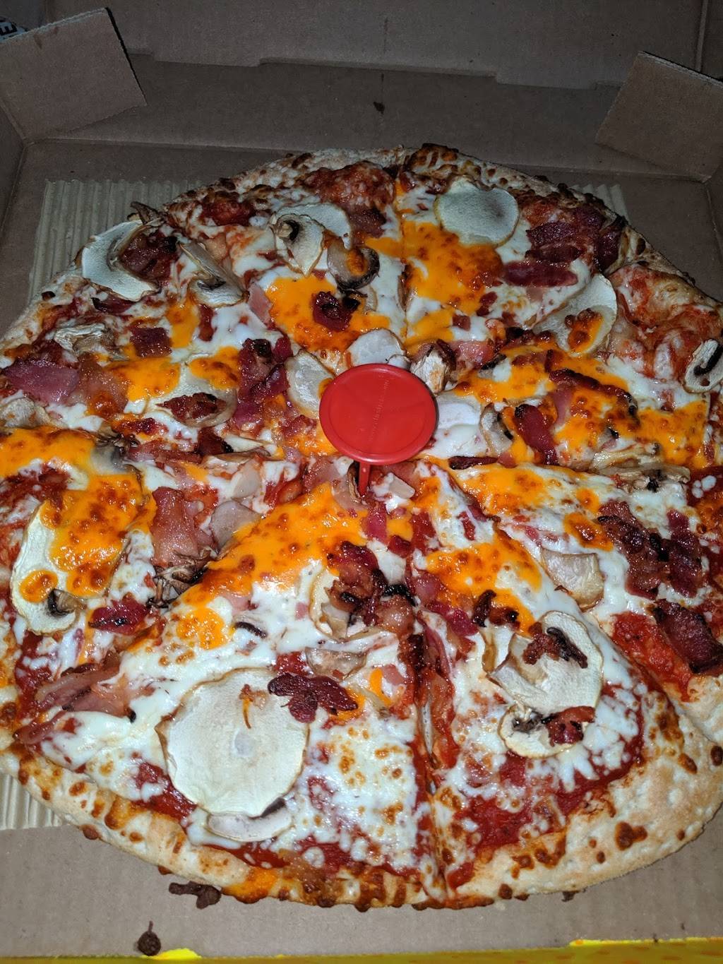 Ginos Pizza, Port Credit | restaurant | 129 Lakeshore Rd E D, Mississauga, ON L5G 1E5, Canada | 9059904466 OR +1 905-990-4466