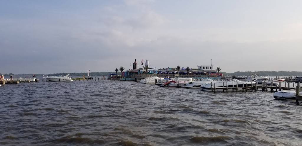 Blarney Island | restaurant | 27843 W Grass Lake Rd, Antioch, IL 60002, USA | 8473953804 OR +1 847-395-3804