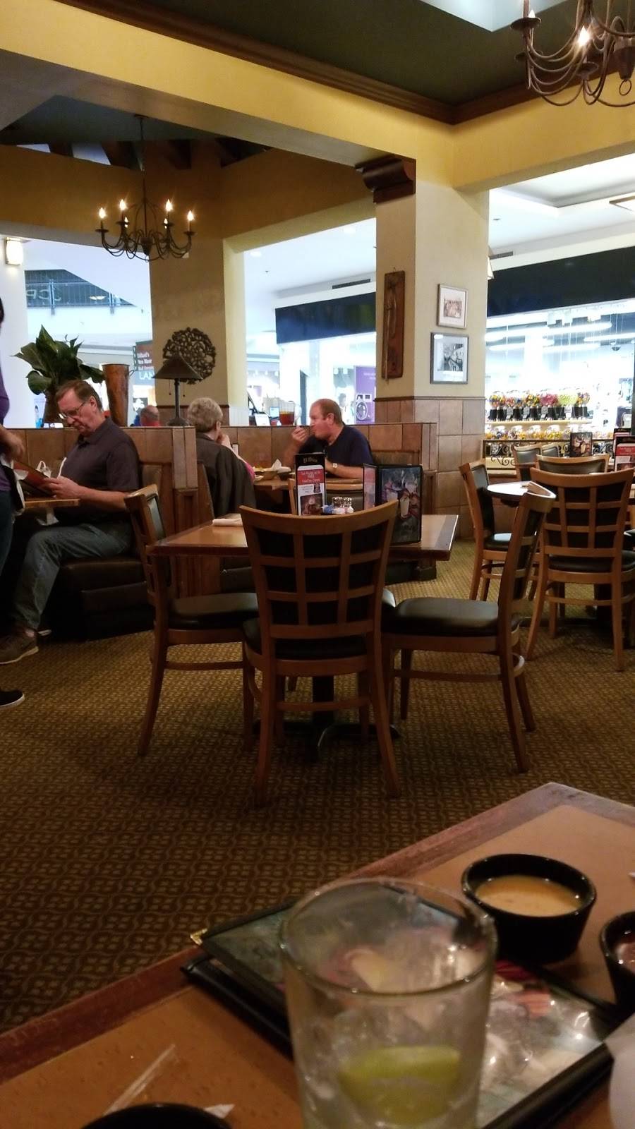 El Chico Cafe | restaurant | 2501 W Memorial Rd, Oklahoma City, OK 73134, USA | 4057520677 OR +1 405-752-0677