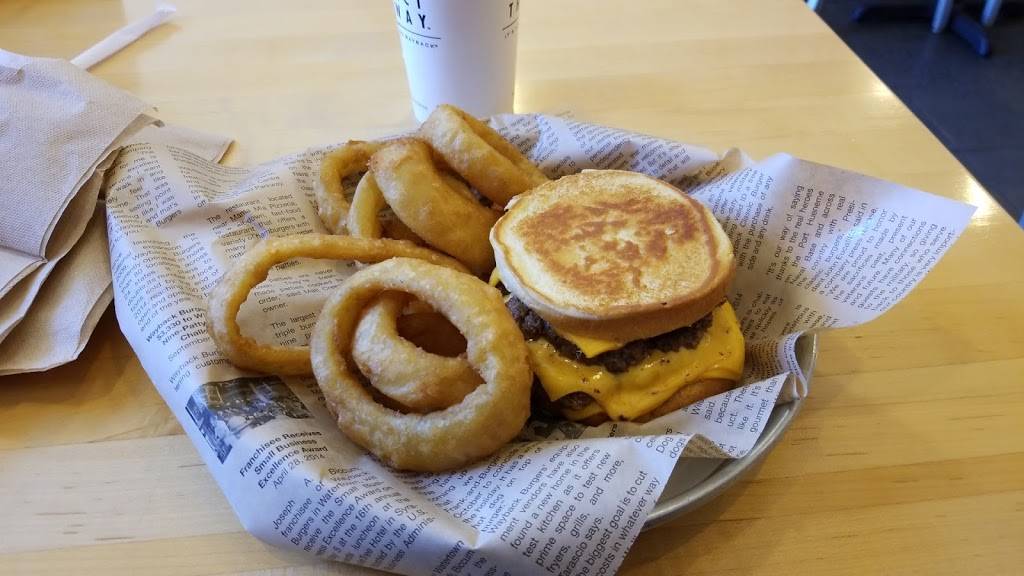 Wayback Burgers | restaurant | 11 Tobias Boland Way, Worcester, MA 01607, USA | 5087559300 OR +1 508-755-9300