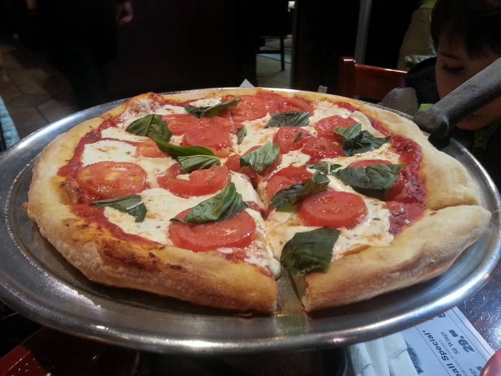 Joes Italian Grill and Pizzeria | restaurant | 6331 Jahnke Rd, Richmond, VA 23225, USA | 8043033273 OR +1 804-303-3273