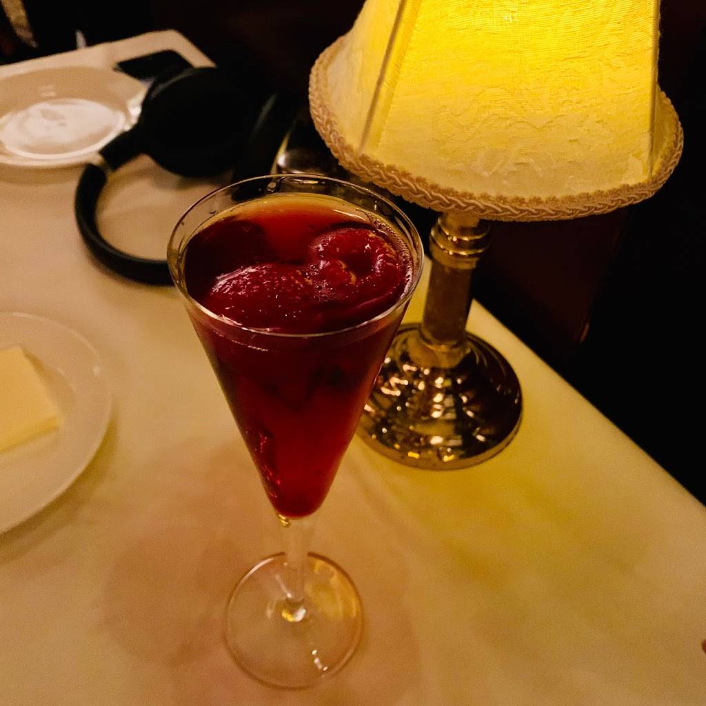 The Capital Grille | restaurant | 601 Pennsylvania Ave NW, Washington, DC 20004, USA | 2027376200 OR +1 202-737-6200