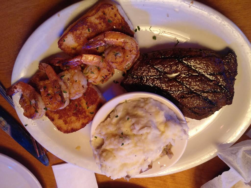 Texas Roadhouse | restaurant | 1601 University Dr E, College Station, TX 77840, USA | 9792680558 OR +1 979-268-0558