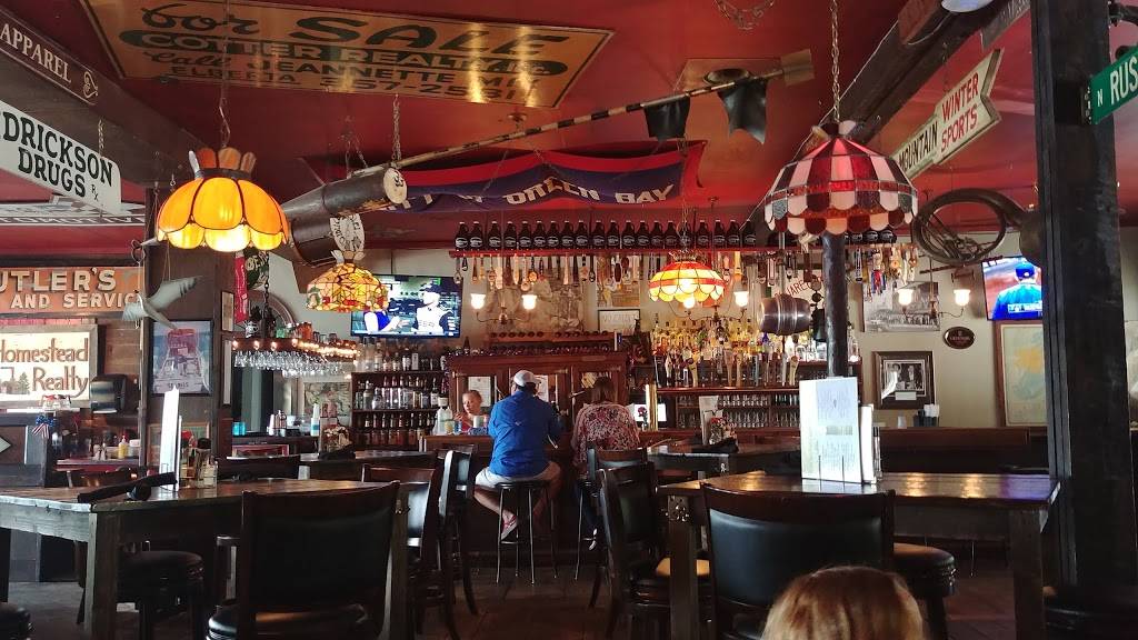 Cabbage Shed | restaurant | 198 Frankfort Ave, Elberta, MI 49628, USA | 2313529843 OR +1 231-352-9843