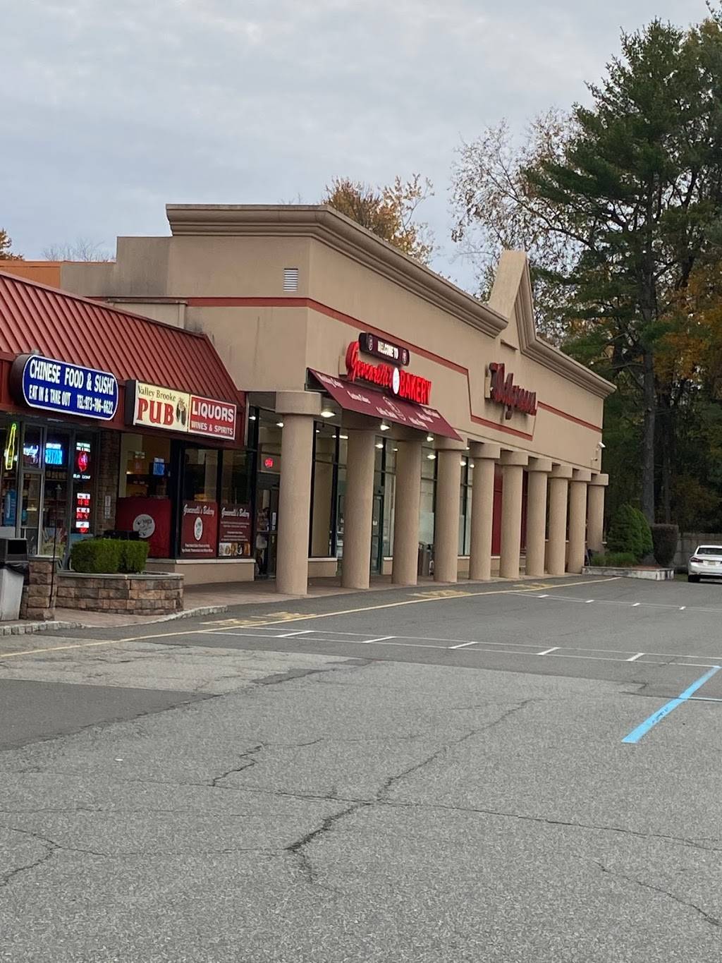 7-Eleven | bakery | 307 Valley Rd, Wayne, NJ 07470, USA | 9736468800 OR +1 973-646-8800