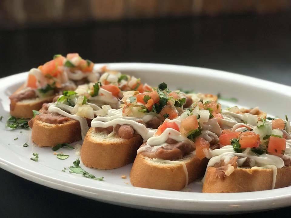 Chicharos Mexican Grill | restaurant | 201 W 2nd St, Muscatine, IA 52761, USA | 5632990659 OR +1 563-299-0659