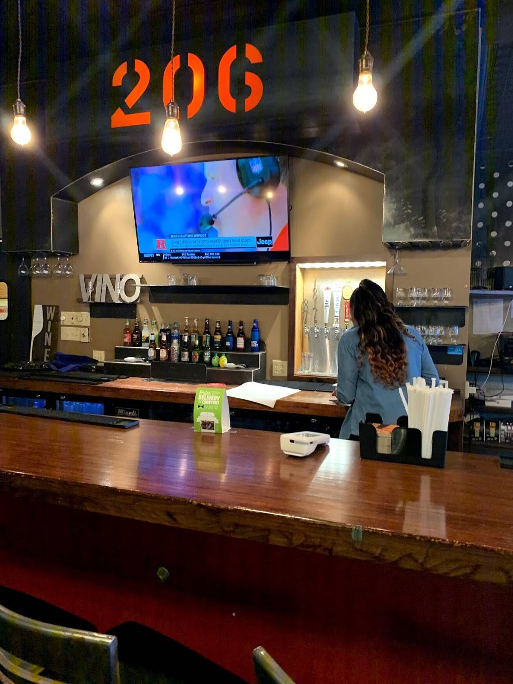 DCracked Egg | restaurant | 206 Troy St, Tupelo, MS 38804, USA | 6623462611 OR +1 662-346-2611