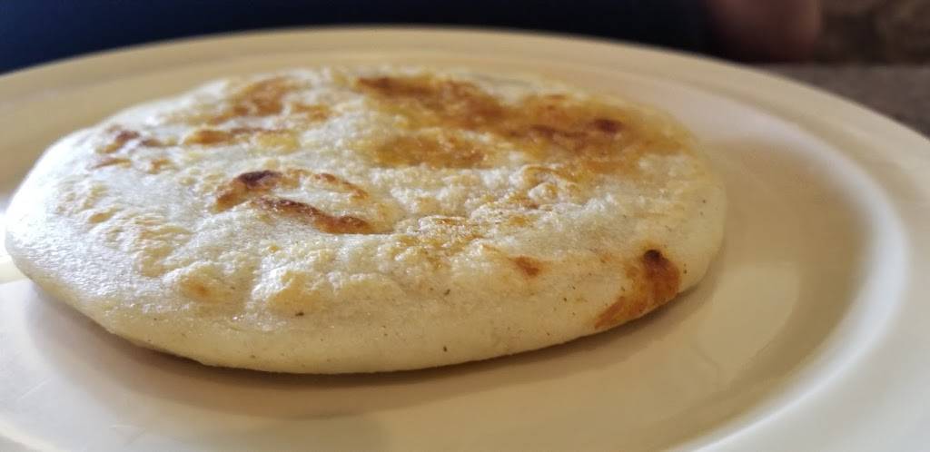 El Chivazo Salvadorian Restaurant | restaurant | 514 S Smith Ave, Corona, CA 92882, USA | 9518984758 OR +1 951-898-4758