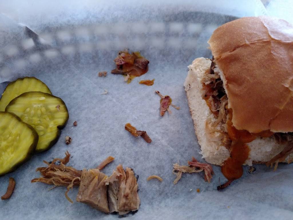 The Pink Pig | restaurant | 3508 S Okatie Hwy, Hardeeville, SC 29927, USA | 8437843635 OR +1 843-784-3635