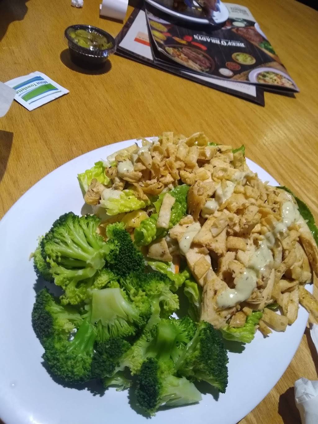 Beef O Bradys | restaurant | 100 Peachtree Pkwy #18, Peachtree City, GA 30269, USA | 7704861860 OR +1 770-486-1860